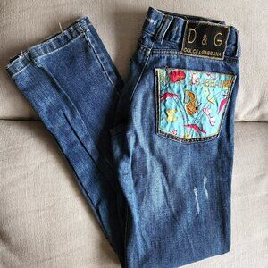 D&G Classic Blue Straight-Leg Distressed Jeans with Colorful Back Pocket – Sz 25